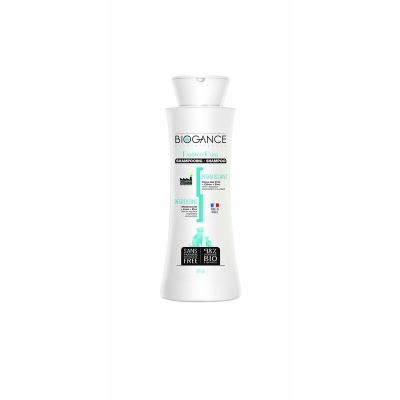 Натуральный био-шампунь Biogance Fresh n Pure для кошек с шерстью, склонной к быстрому загрязнению 150